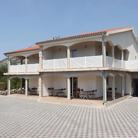 Bajic Apartment *